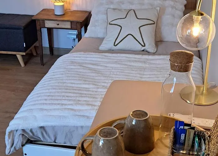 D'hote De Reymure Bed & Breakfast