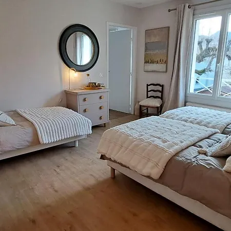 D'hote De Reymure Bed & Breakfast