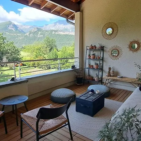 D'hote De Reymure Oda ve Kahvaltı 3*